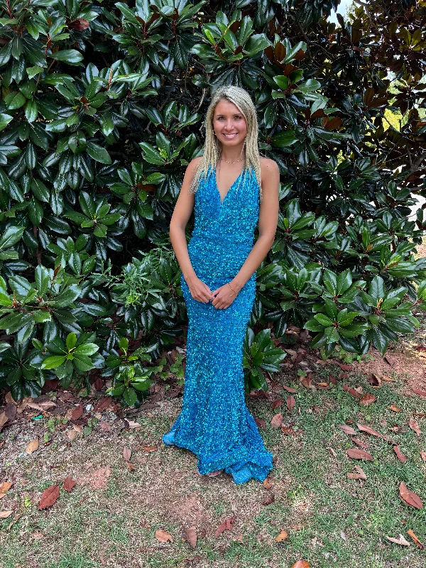 TURQUOISE