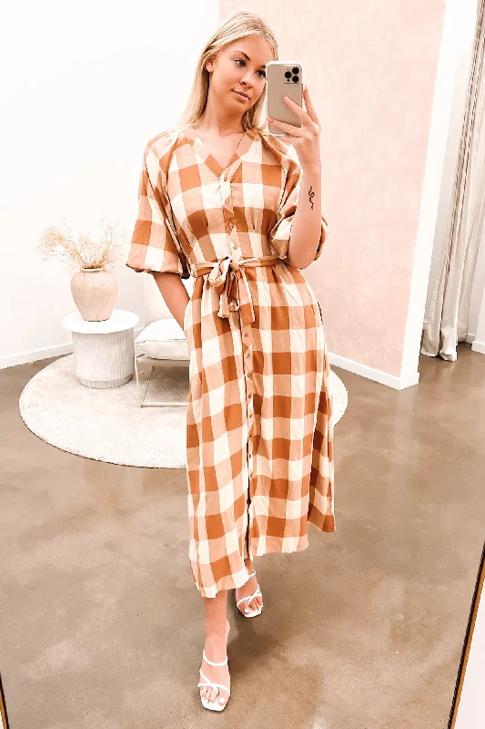George Midi Dress Tan Check Trendy Fit-and-Flare Midi Dress
