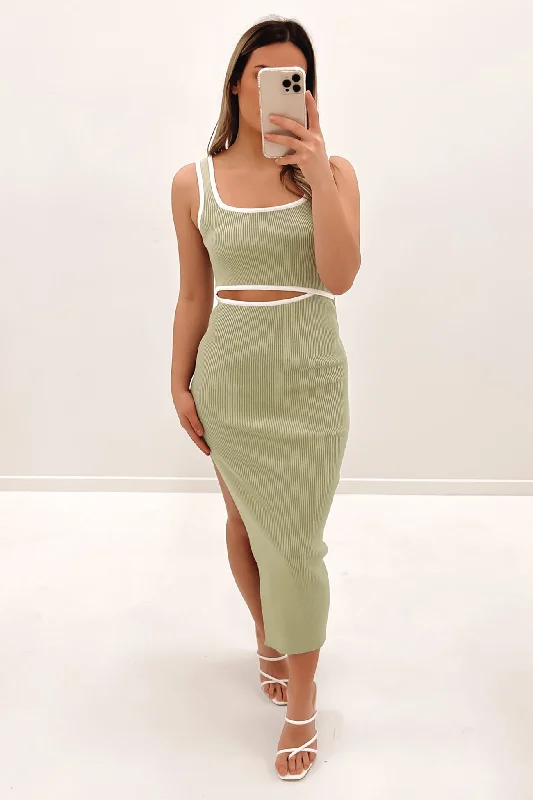 Isabella Midi Dress Avocado Fashionable Pleated Midi Dress