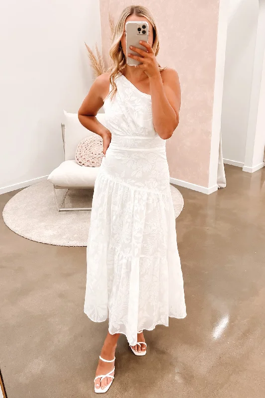 Oaklee Midi Dress White Floral Comfortable Fit-and-Flare Midi Dress