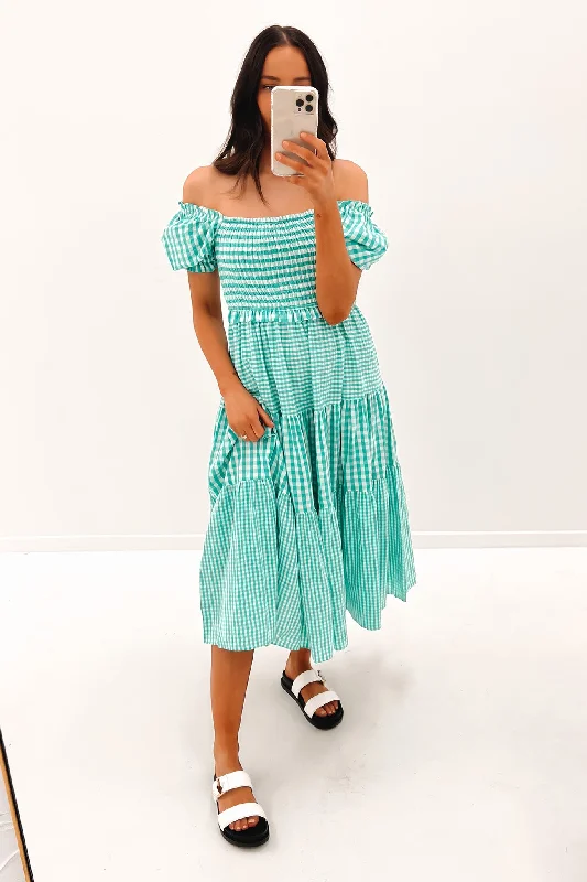 Spencer Midi Dress Emerald Trendy Mock Neck Midi Dress