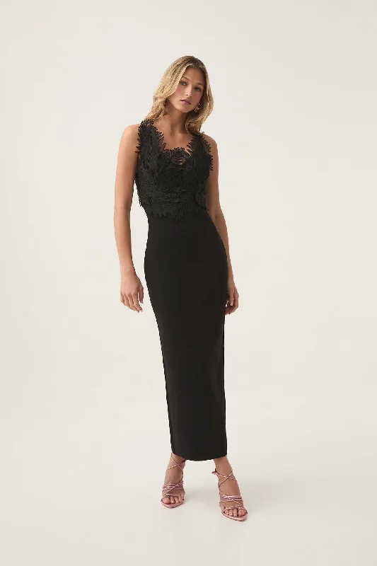 Daisy Knit Maxi Dress Stylish V-Neck Maxi Dress
