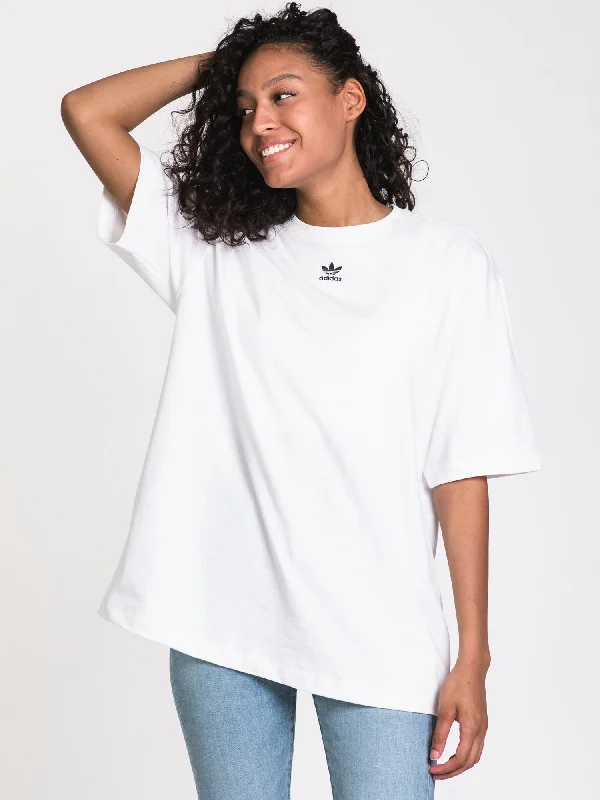 ADIDAS CROPPED LOGO BOYFRIEND TEE  - CLEARANCE Solid Color Striped Floral