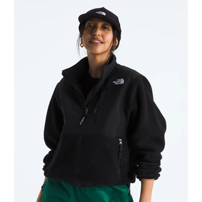 The North Face Women's Retro Denali Jacket Front Pockets Side Pockets Patch Pockets The North Face Women's Retro Denali Jacket Front Pockets Side Pockets Patch Pockets