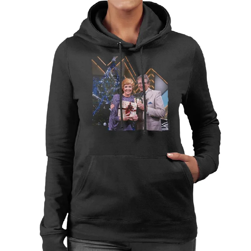 TV Times Cilla Black And Christopher Biggins Christmas 1984 Women's Hooded Sweatshirt Hoodie with Hem Patch Decorative Personalized TV Times Cilla Black And Christopher Biggins Christmas 1984 Women's Hooded Sweatshirt Hoodie with Hem Patch Decorative Personalized