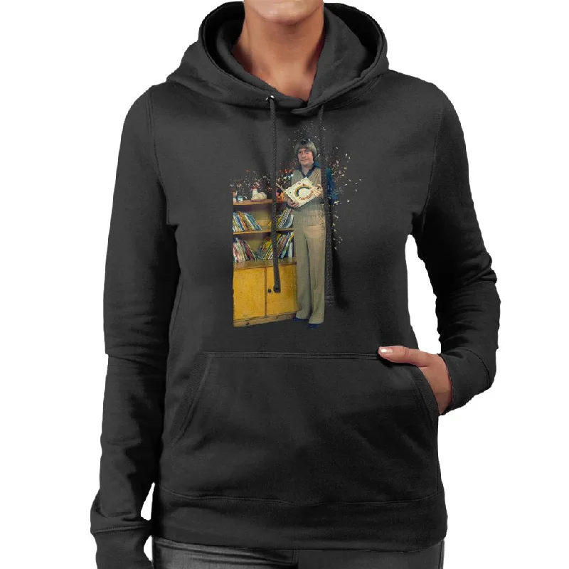 TV Times Rainbow Presenter Geoffrey Hayes 1975 Women's Hooded Sweatshirt Hoodie with High-Low Hem Asymmetrical Trendy TV Times Rainbow Presenter Geoffrey Hayes 1975 Women's Hooded Sweatshirt Hoodie with High-Low Hem Asymmetrical Trendy