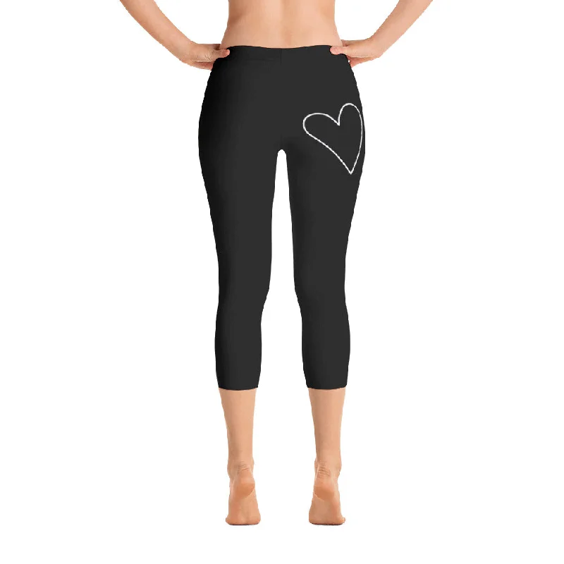 Crave the Day - Plant Based Love Heart: Black Ladies Tight Capri Leggings