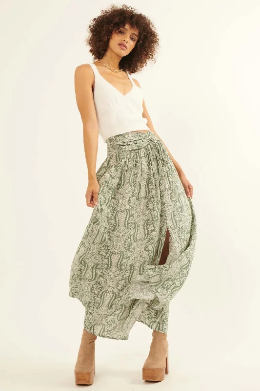 Beauty Queen Ornate Floral-Print Maxi Skirt