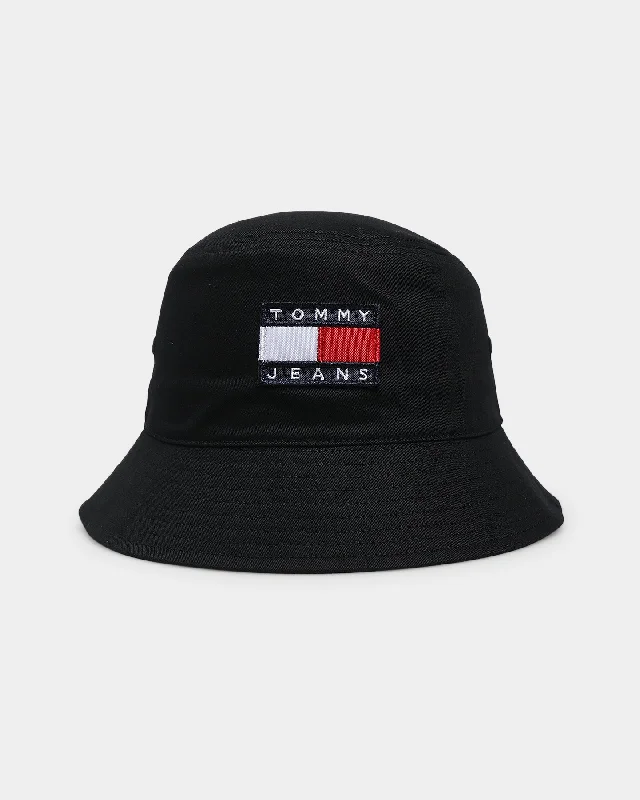 Tommy Jeans Women's Heritage Bucket Hat Black Chic Rolled Cuff Denim Jeans