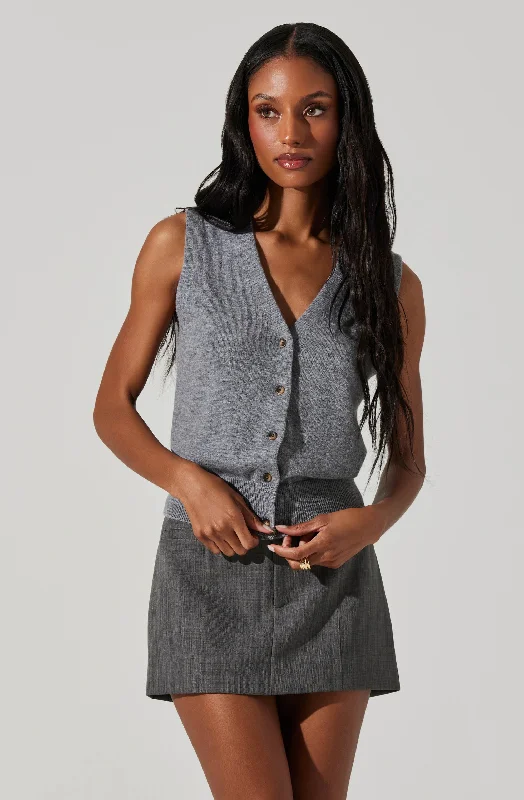 Eira Button-Up Sweater Vest Seamless Knitted Crochet