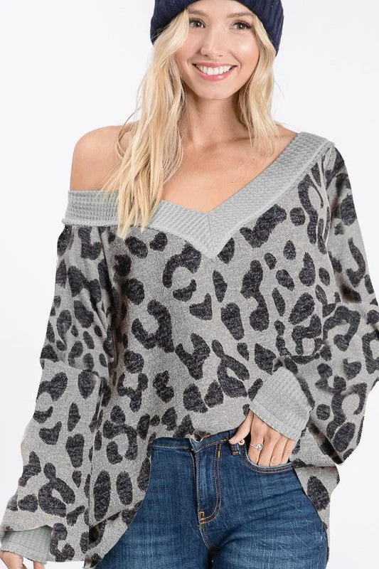 PLUS HAIRY LEOPARD SWEATER V-NECK TOP WITH PUFF SLEEVES - GREY